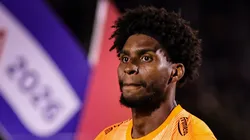 Hugo Souza em campo durante jogo do Timão.