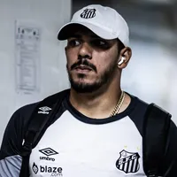 Corinthians quer um goleiro e monitora João Paulo
