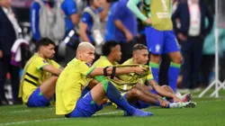Richarlison lamentando a eliminação na Copa de 2022 - Foto: Laurence Griffiths/Getty Images