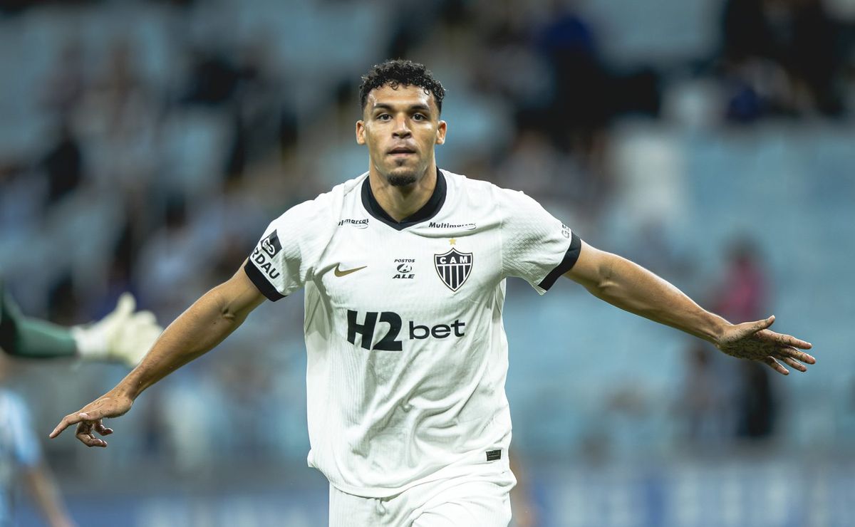 Victor Hugo demonstra evolução no Atlético-MG na comparação com passagens por Santos e Flamengo