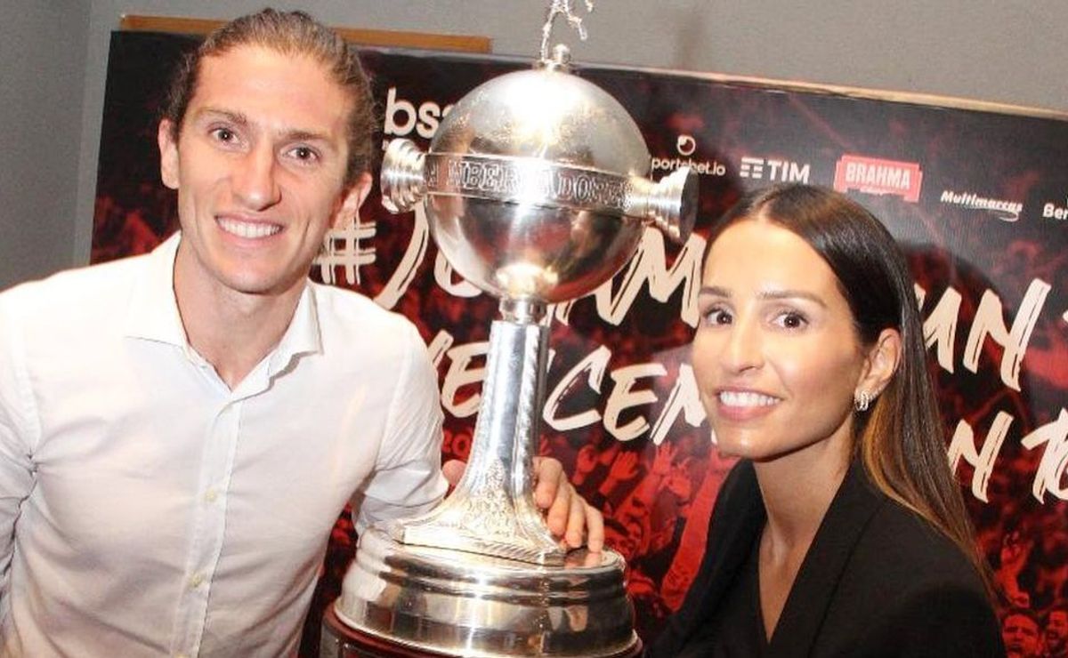 Patrícia Buno, esposa de Filipe Luís, faz desabafo após demissão do técnico: “A mágoa é quieta”