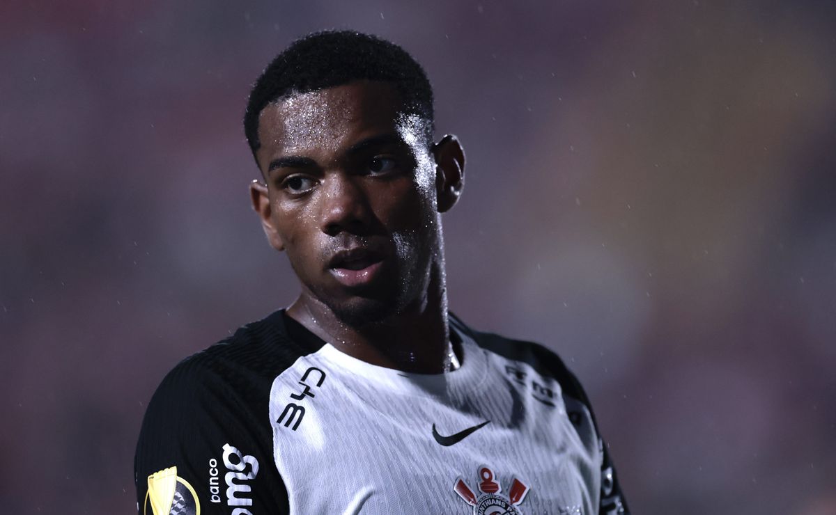 Corinthians aceita vender André, mas bate o pé e exige receber R$ 214 milhões no negócio