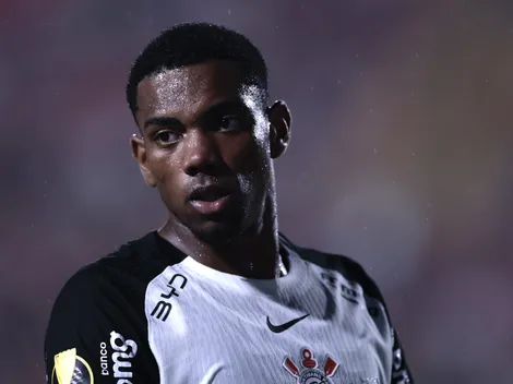 Corinthians aceita vender André, mas exige R$ 214 milhões