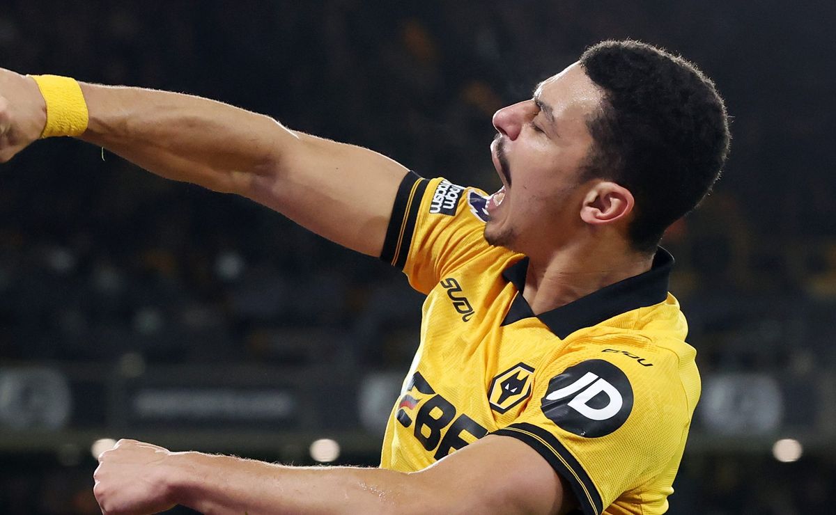 André, ex-Fluminense, recebe elogios na Inglaterra após marcar primeiro gol pelo Wolverhampton