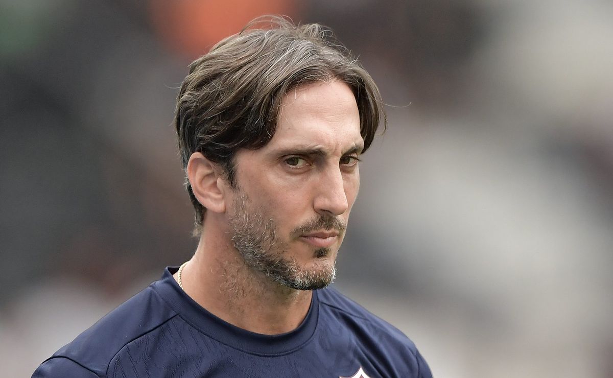 Procuradoria do TJD-RJ denuncia Zubeldía, porém, erro de digitação repercute nas redes sociais: ‘Cubeldía’