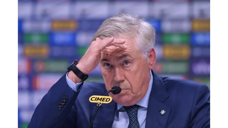 Carlo Ancelotti tecnico da Selecao Brasileira durante convocacao para as Eliminatorias da Copa do Mundo de 2026, evento realizado na CBF (Confederacao Brasileira de Futebol) no Rio de Janeiro, nesta segunda (25). Foto: Thiago Ribeiro/AGIF