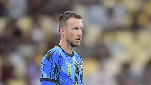 Neto goleiro do Botafogo durante partida contra o Fluminense no estadio Maracana pelo campeonato Brasileiro A 2026. Foto: Thiago Ribeiro/AGIF