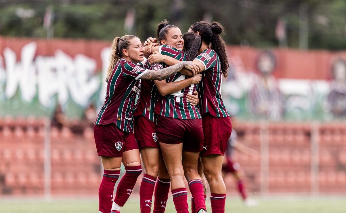 Fluminense aplica goleada de 7 a 0 no Heips e assume a liderança da Copa Rio Feminina