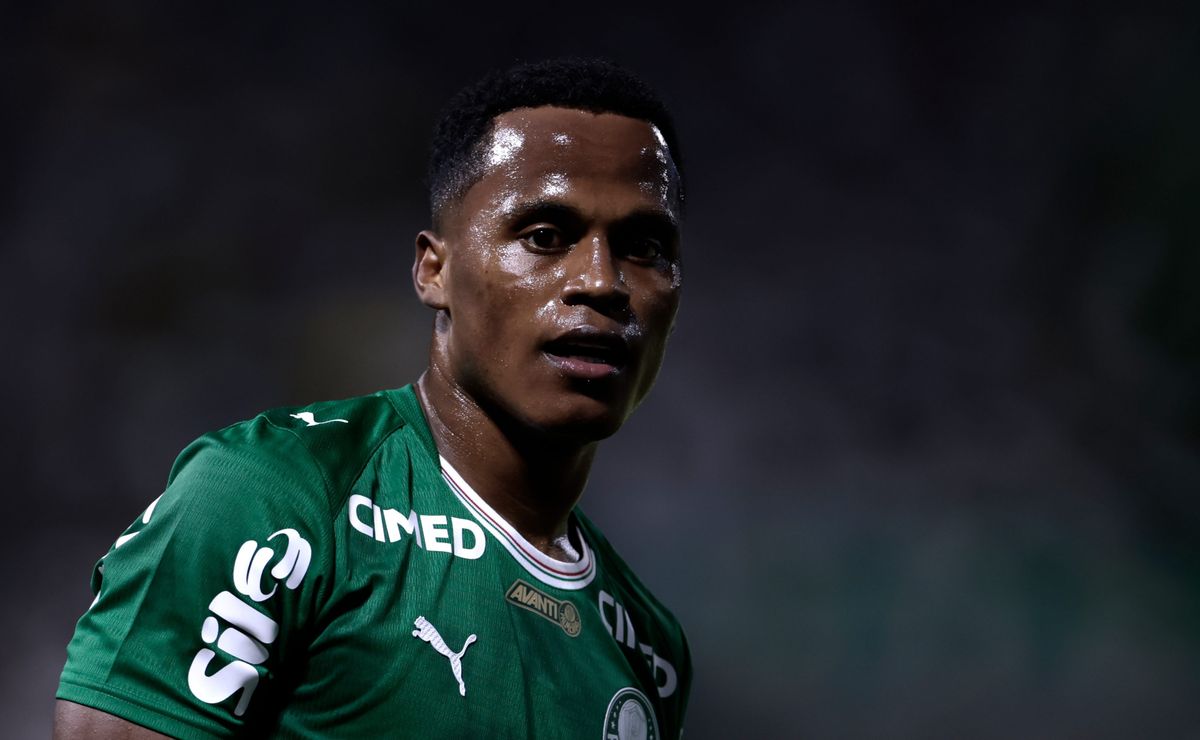 Abel Ferreira toma decisão sobre Jhon Arias e causa irritação da torcida do Palmeiras com reserva