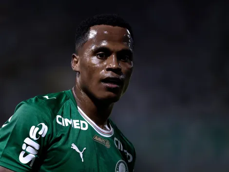 Abel Ferreira irrita torcida do Palmeiras ao colocar Arias no banco