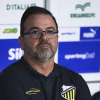Enderson Moreira critica arbitragem em Palmeiras x Novorizontino