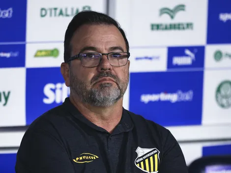 Enderson Moreira critica arbitragem em Palmeiras x Novorizontino