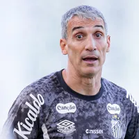 Vojvoda blinda vestiário e CT para não existir interferência no trabalho