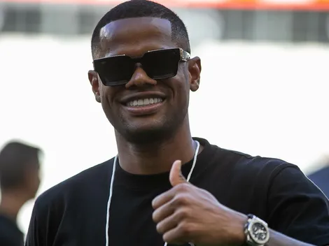 Júnior Santos comemora retorno e cita Martín Anselmi