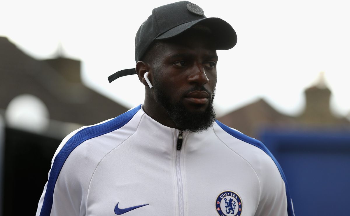 Tiemoué Bakayoko contratado como novo reforço do Corinthians é aprovado pela torcida após sair do PAOK