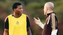 Gonzalo Plata e Leonardo Jardim durante treinamento no CT Ninho do Urubu