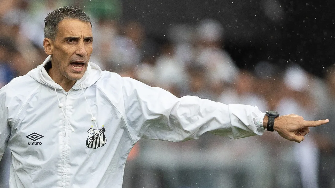 Vojvoda quer mais um reforço no Santos - Foto: Joisel Amaral/AGIF.