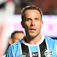 Grêmio faz contraproposta para ficar com Arthur Melo