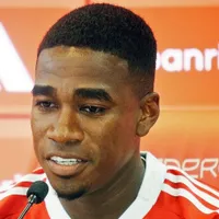 Internacional não para em Félix Torres e encaminha acerto com zagueiro