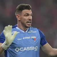 Fortaleza exige laudos após Corinthians reprovar João Ricardo