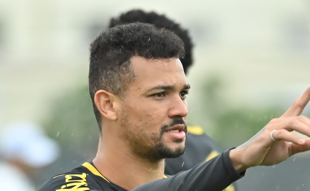 Santos fecha portas para novas saídas e Zé Ivaldo não será negociado após chegada de Veríssimo