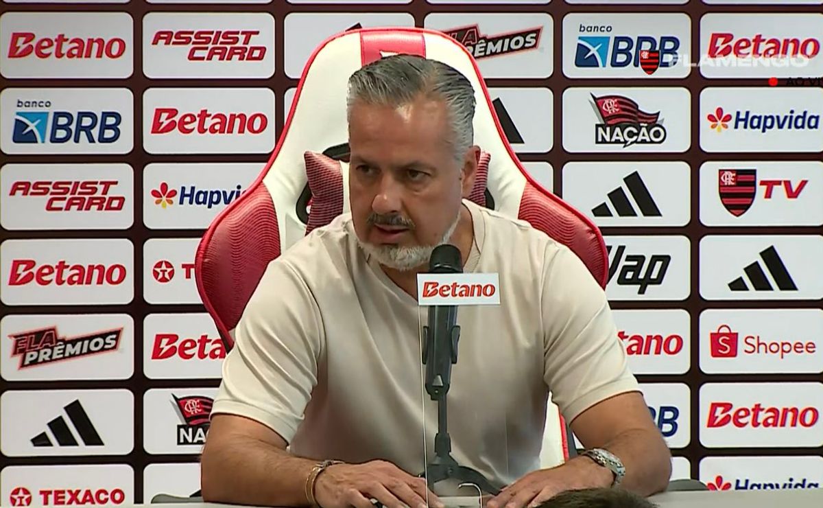 Boto assume decisão sobre demissão de Filipe Luís no Flamengo: “Dei a solução”