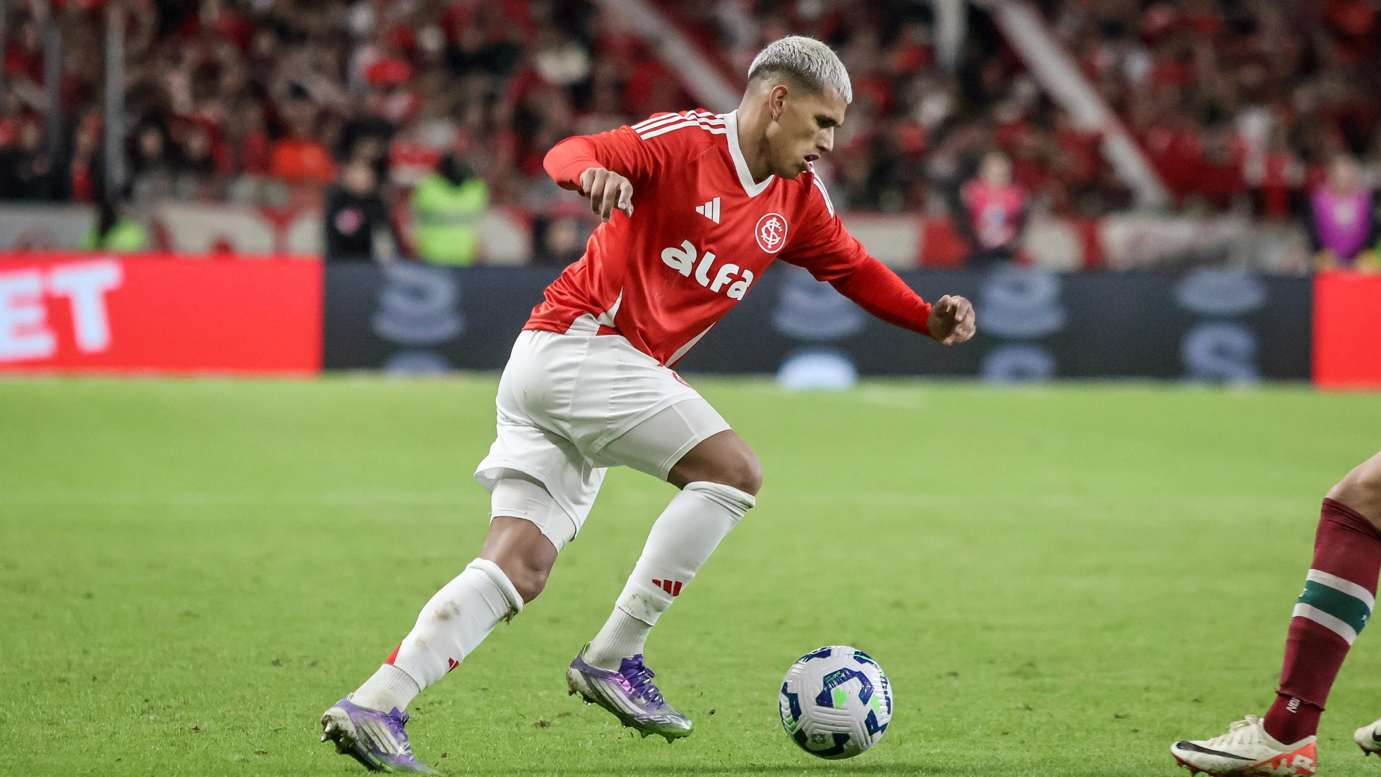 Braian Aguirre foi o escolhido - Foto: Lucas Gabriel Cardoso/AGIF.