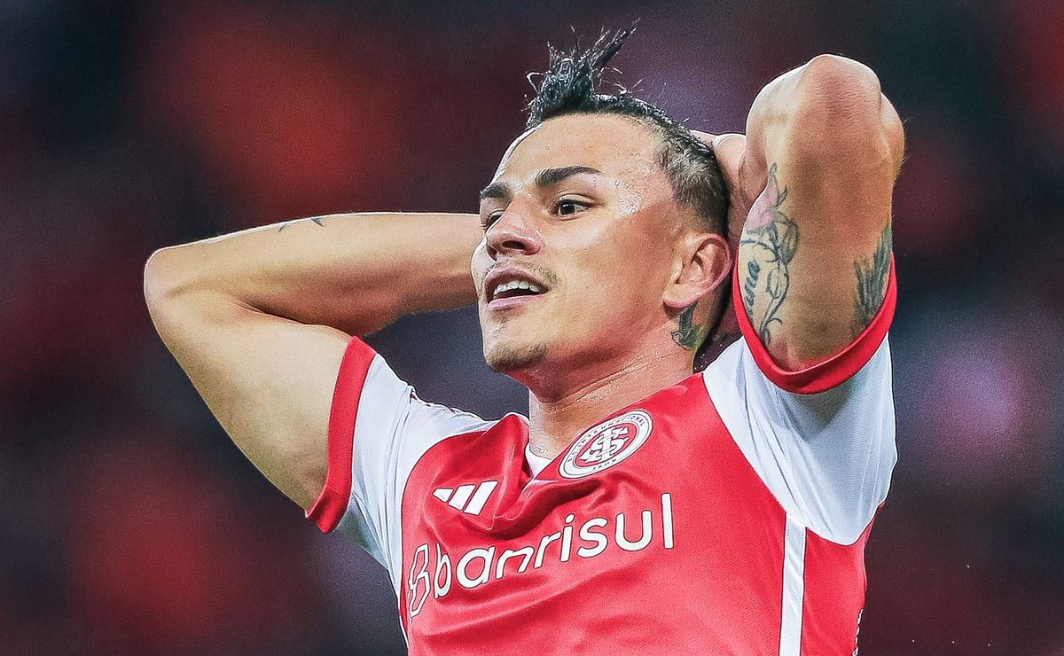 Pezzolano escolhe substituto após expulsão de Bernabei e titular do Internacional será Braian Aguirre