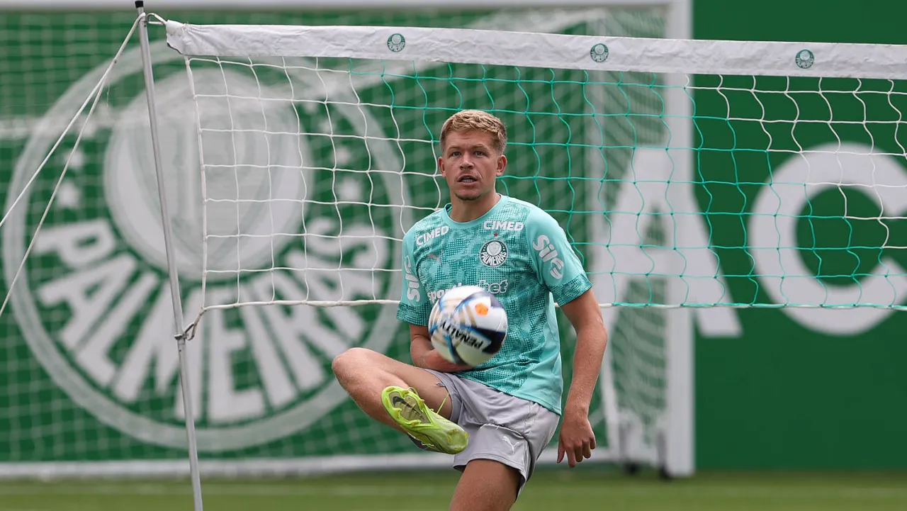 Bruno Fuchs deve aparecer entre os titulares contra o Vasco pelo Brasileiro – Foto: Cesar Greco/Palmeiras/by Canon