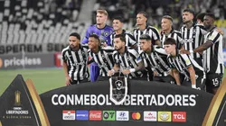 Jogadores do Botafogo posam para foto antes na partida contra Nacional Potosi no estadio Engenhao pelo campeonato Copa Libertadores 2026. Foto: Thiago Ribeiro/AGIF