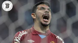 João Paulo está emprestado ao Bahia, mas Corinthians sondou arqueiro do Santos nos últimos dias - Foto: Jhony Pinho/AGIF