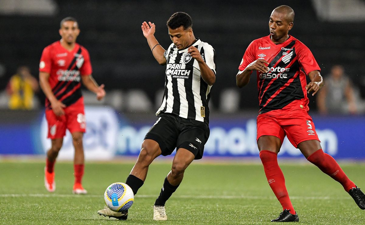 Anderson Barros age nos bastidores e acerta a contratação de Fabiano, para reforçar o sub-20 do Palmeiras