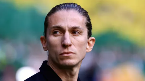 Filipe Luis, ex-técnico do Flamengo durante partida contra o Palmeiras no estadio Arena Allianz Parque pelo campeonato Brasileiro A 2025. Foto: Marcello Zambrana/AGIF