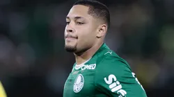 Vitor Roque intensifica recuperação no Palestra - Foto: Marcello Zambrana/AGIF