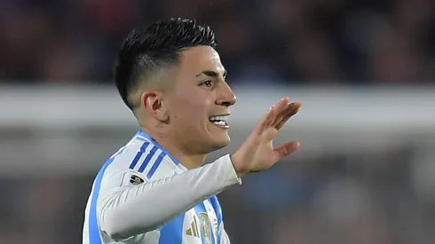 Thiago Almada com a camisa da Argentina –
Foto: Marcelo Endelli/Getty Images