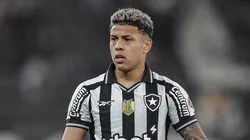Matheus Martins jogador do Botafogo durante partida contra o Mirassol no estadio Engenhao pelo campeonato Brasileiro A 2025.
