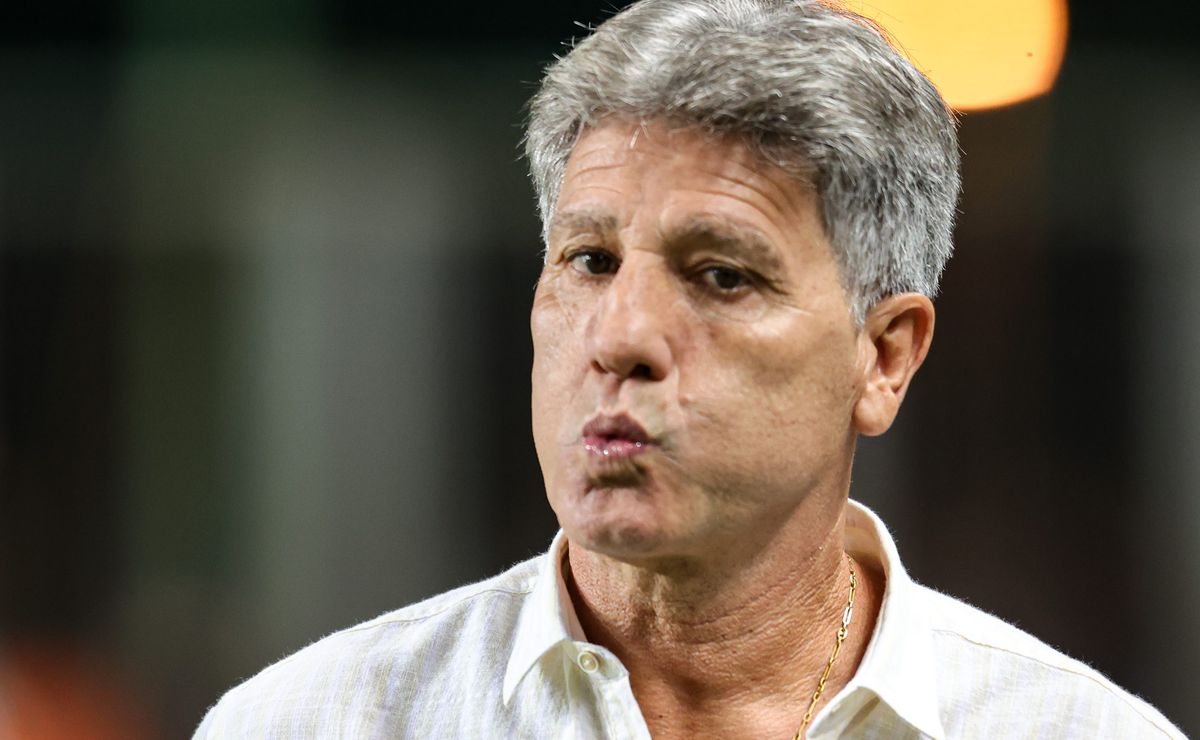 Renato Gaúcho pede reforços ao Vasco e quer dois volantes, um zagueiro e um atacante