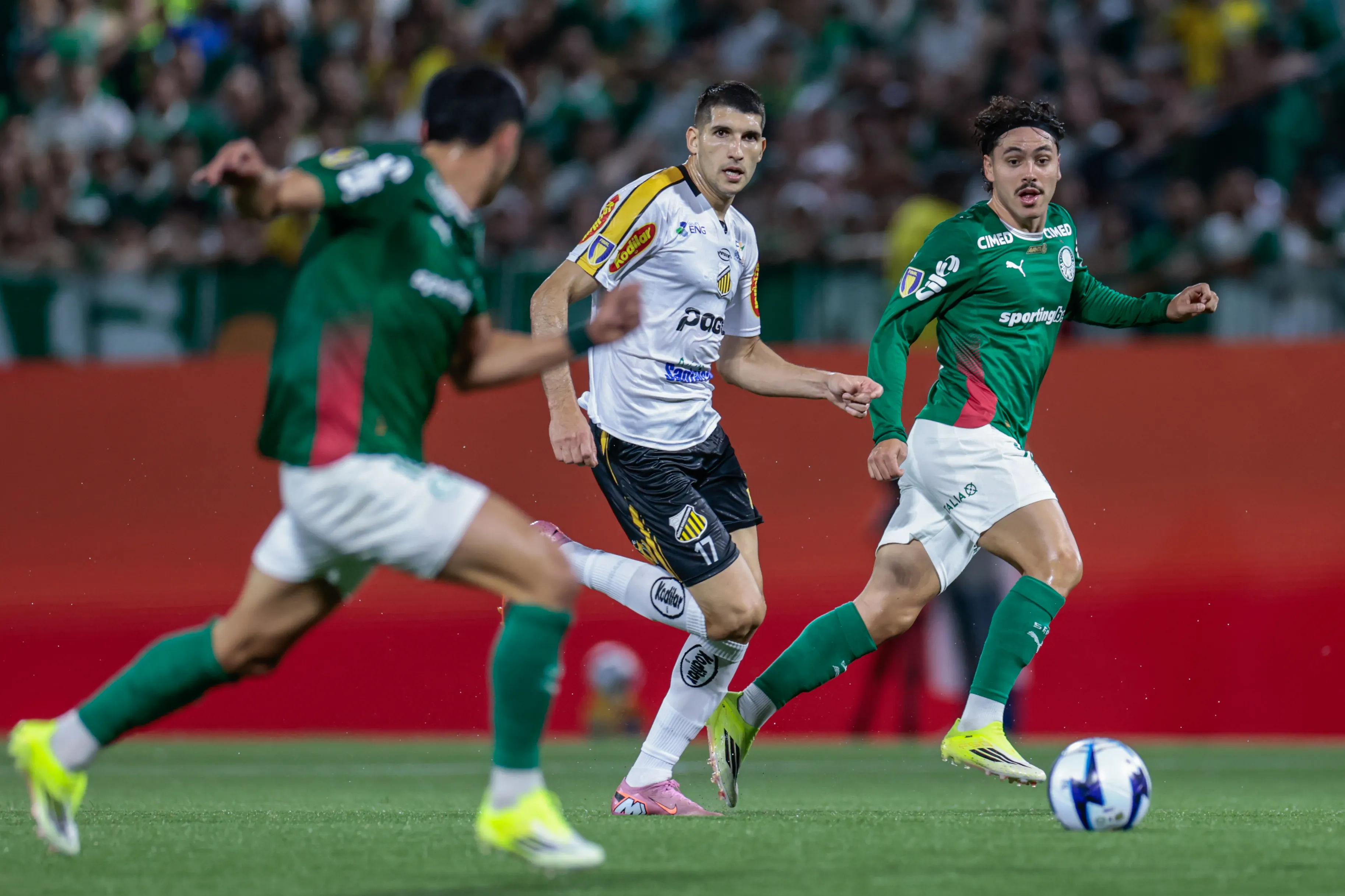 SP – BARUERI – 04/03/2026 – PAULISTA 2026, PALMEIRAS X NOVORIZONTINO – Mauricio jogador do Palmeiras durante partida contra o Novorizontino no estadio Arena Barueri pelo campeonato Paulista 2026. Foto: Marcello Zambrana/AGIF