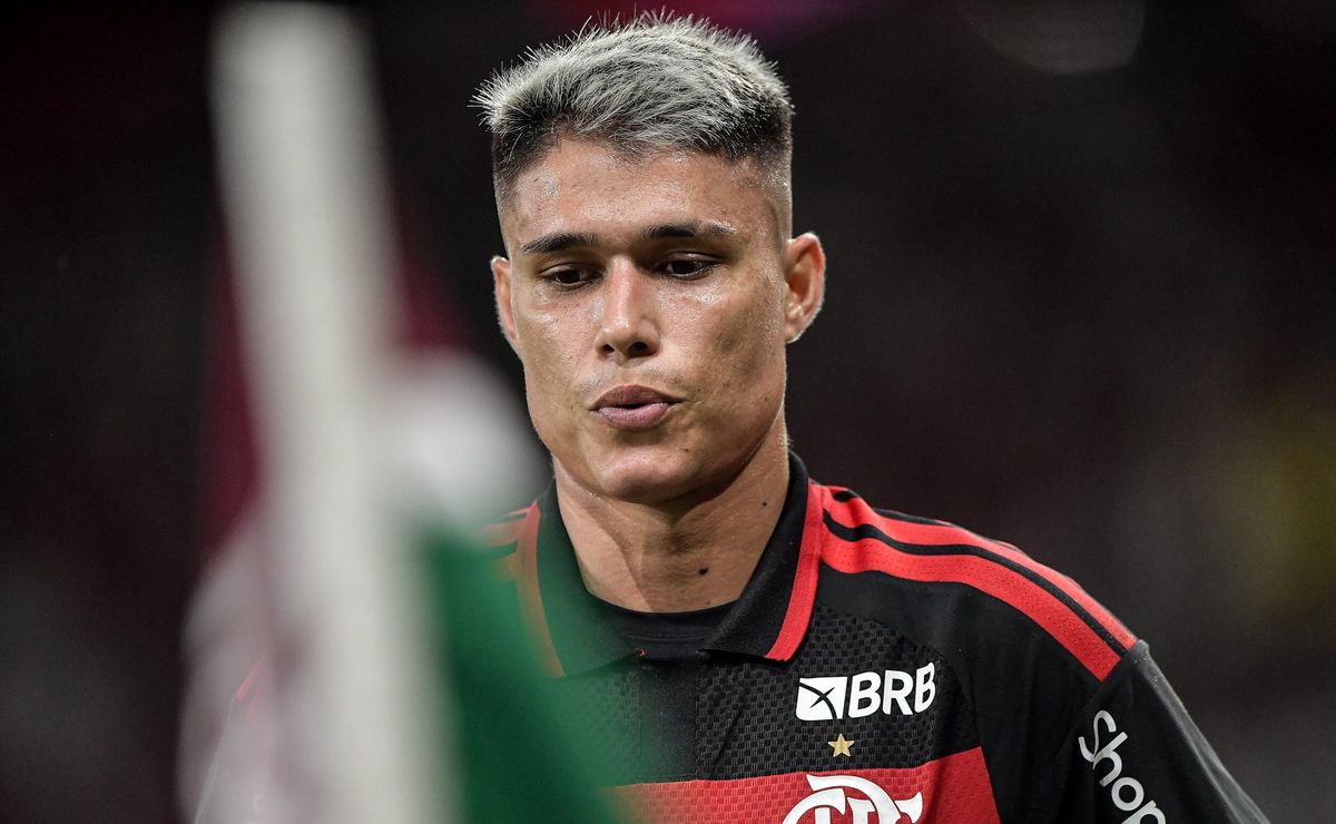 Transferência de Luiz Araújo para o Atlético-MG não aconteceu porque novo treinador do Flamengo se envolveu no negócio