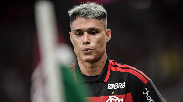 Luiz Araujo jogador do Flamengo durante partida contra o Fluminense no estadio Maracana pelo campeonato Carioca 2026.