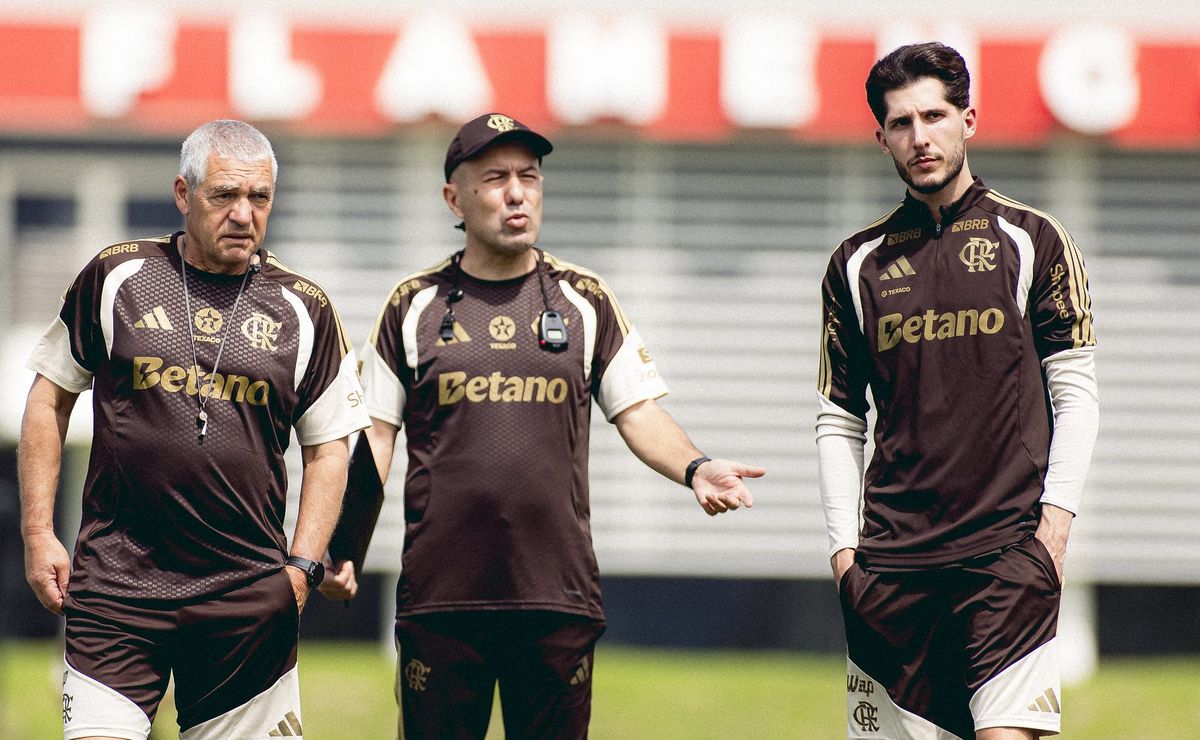 Flamengo libera Leonardo Jardim para pedir contratações, mas quer cautela e análise do elenco primeiro