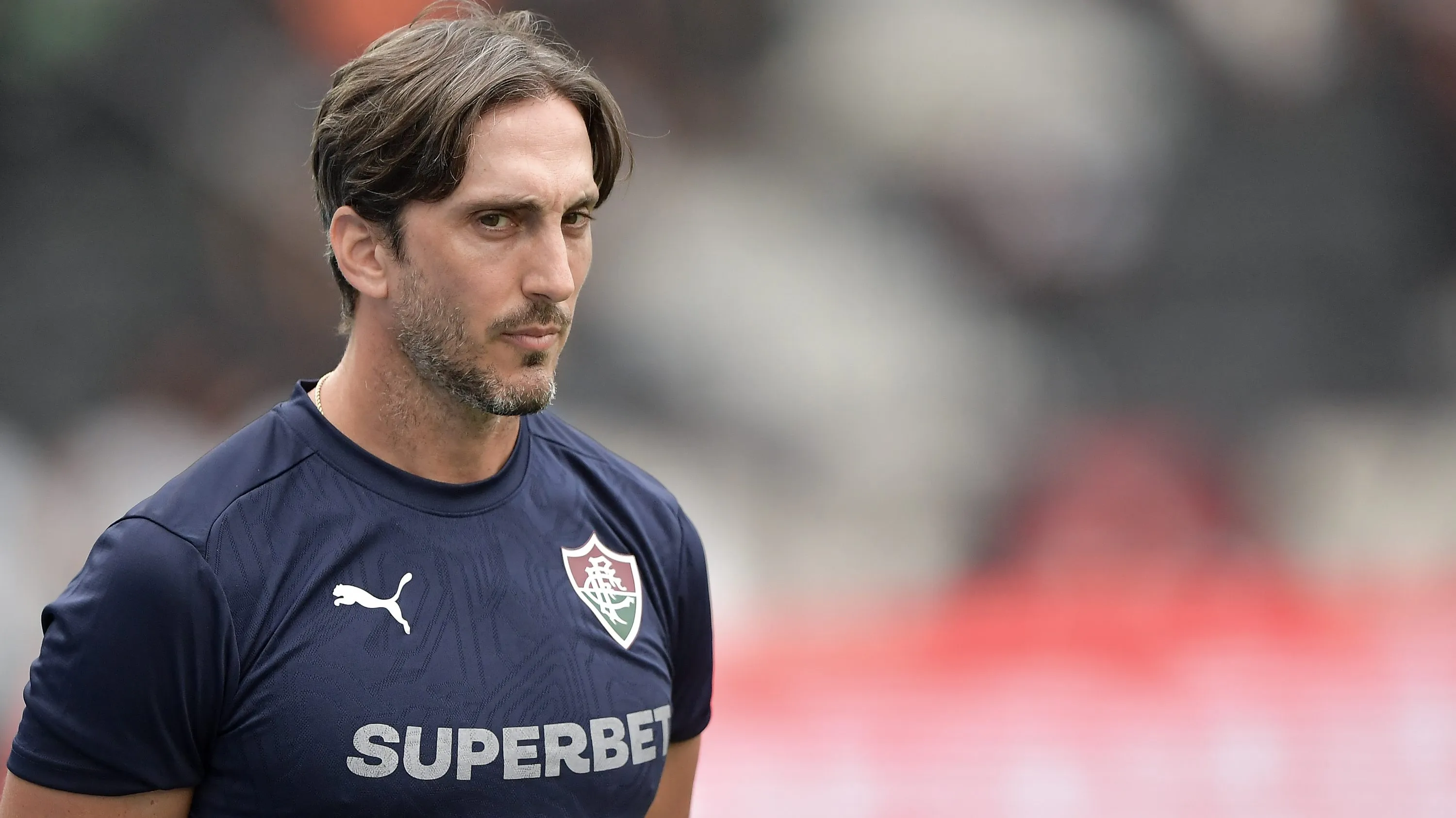 Luis Zubeldia tecnico do Fluminense durante partida contra o Vasco no estadio Engenhao pelo campeonato Carioca 2026. Foto: Thiago Ribeiro/AGIF