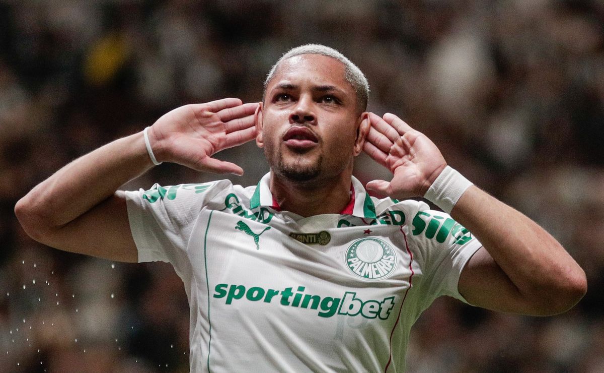 Chelsea topa pagar R$ 305 milhões por Vitor Roque e faz contato inicial com Palmeiras