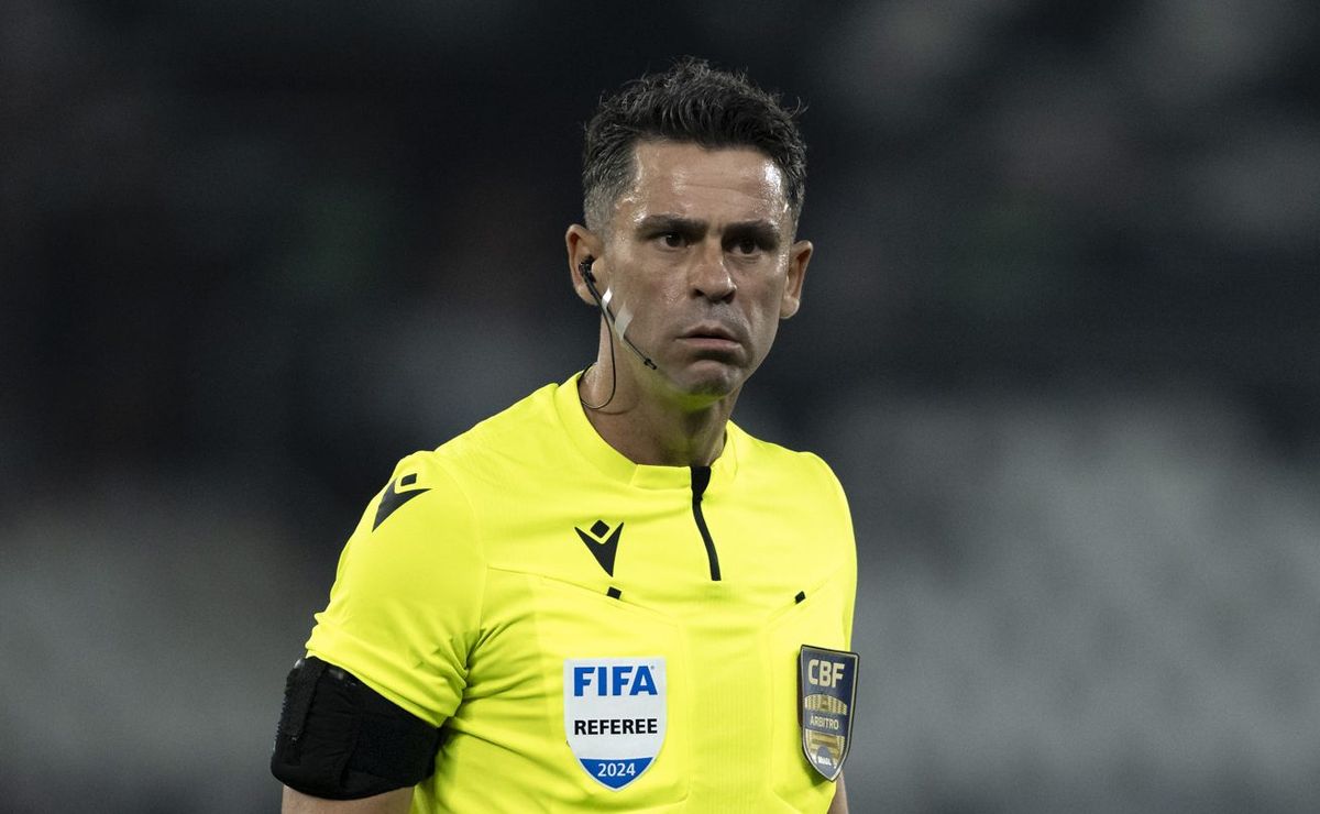 Flávio de Sousa irá apitar final do Paulistão e Arnaldo Ribeiro lembra de polêmica envolvendo o SPFC