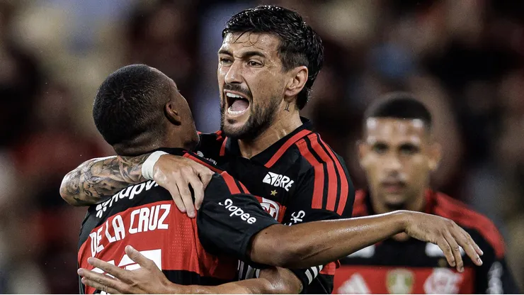 Arrascaeta não apareceu em prancheta de Leonardo Jardim entre titulares do Mengão