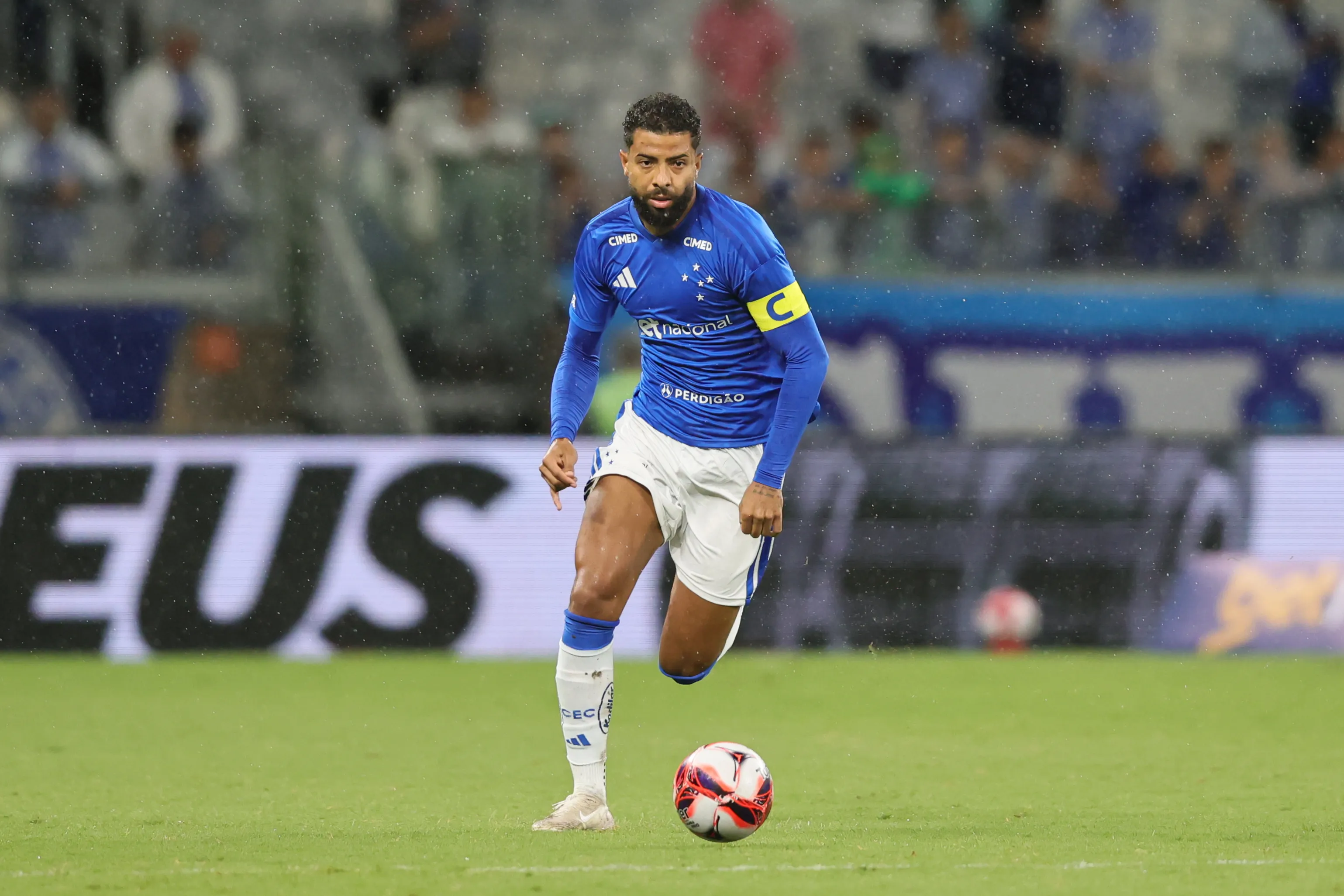 João Marcelo também pode deixar o Cruzeiro. Foto: Gilson Lobo/AGIF