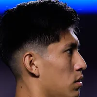 Vojvoda testa três zagueiros e pode tirar Miguelito do Santos contra Mirassol