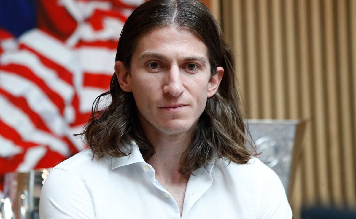 Filipe Luís pode pausar carreira para comentar a Copa do Mundo pela TV Globo, diz site