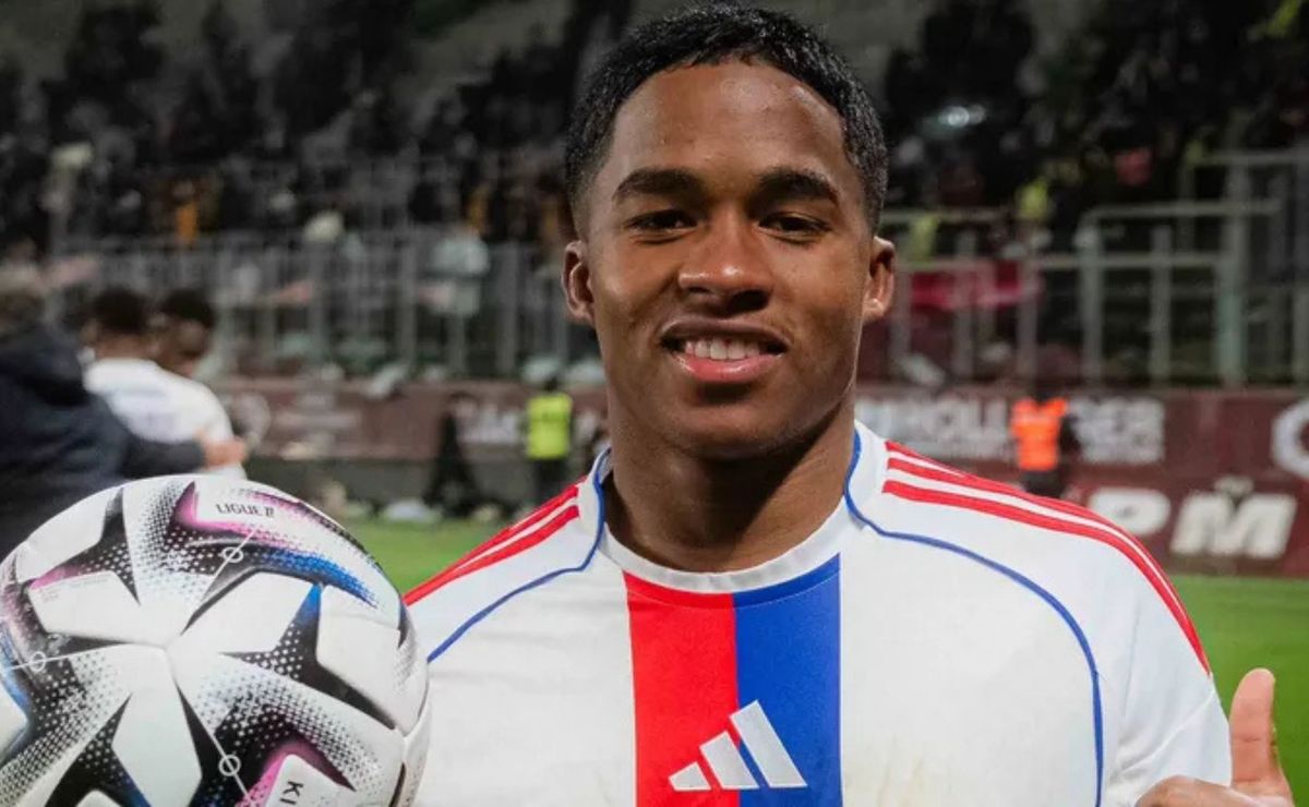 Endrick recebe duras críticas e é defendido por técnico do Lyon: “Dificuldades são normais”