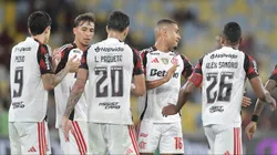 RJ - RIO DE JANEIRO - 02/03/2026 - CARIOCA 2026, MADUREIRA X FLAMENGO - Samuel Lino jogador do Flamengo comemora seu gol com jogadores do seu time durante partida contra o Madureira no estadio Maracana pelo campeonato Carioca 2026.